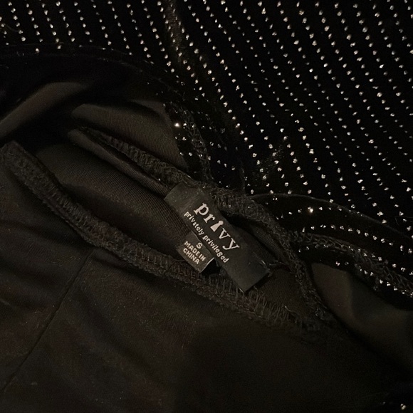 Black Metallic Stitch Bodycon, Deep V dress - Picture 6 of 6